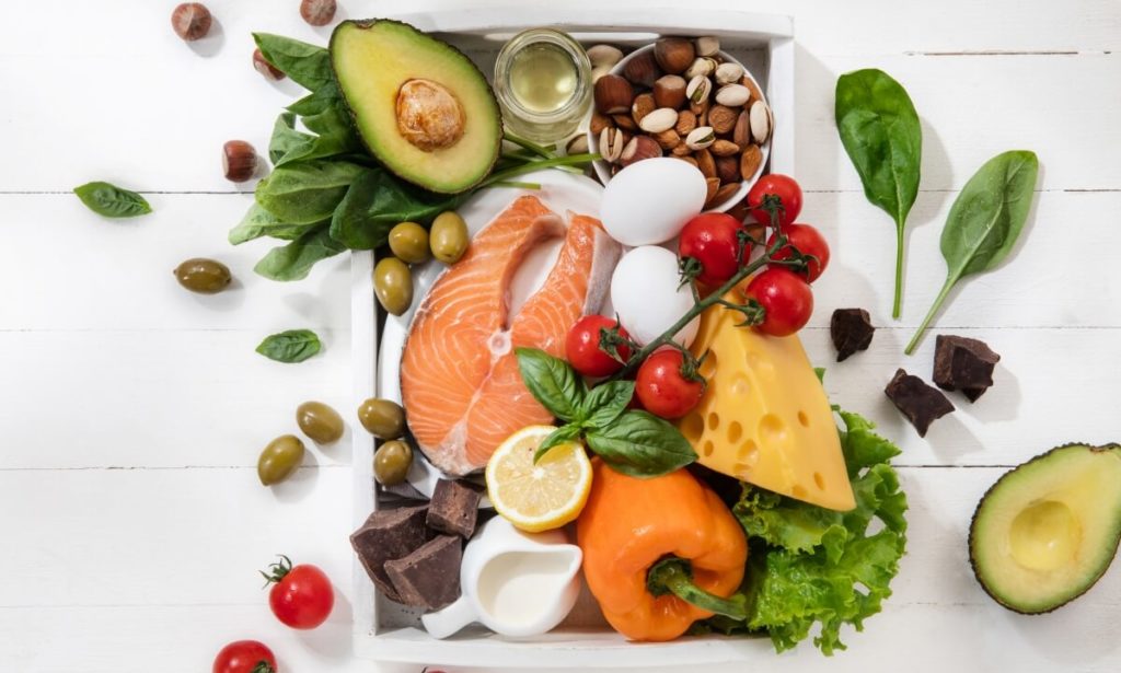 O Gympass Wellness tem aplicativos que orientam os usuários ativos que desejam se alimentar com saúde e atingir objetivos como emagrecer, ganhar peso ou simplesmente se alimentar melhor